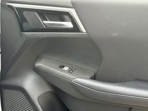 Used 2023 Mitsubishi Outlander ES AWD/4WD image 28