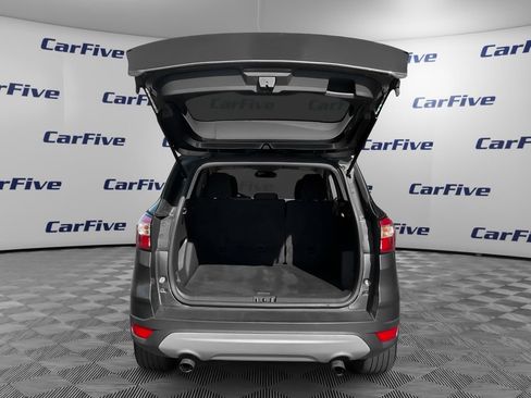 Used 2018 Ford Escape SE w/ Ford Safe & Smart Package AWD/4WD image 11