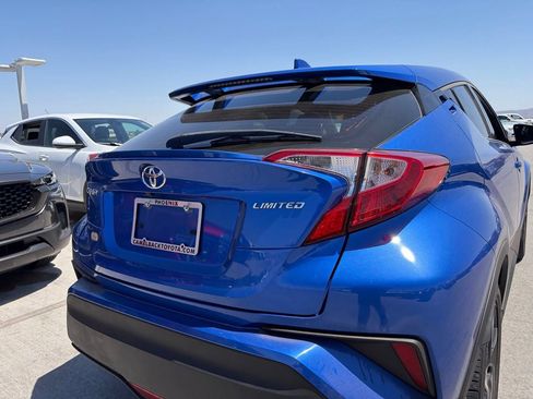 Used 2020 Toyota C-HR Limited FWD image 4