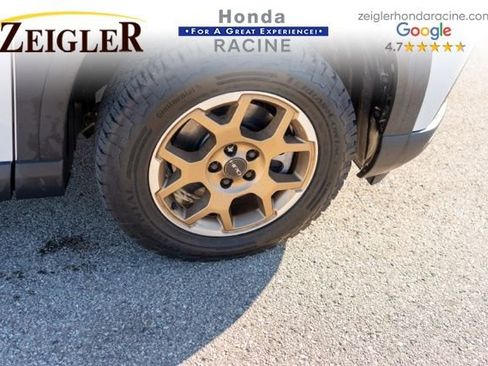 Used 2024 Honda Pilot TrailSport image 9