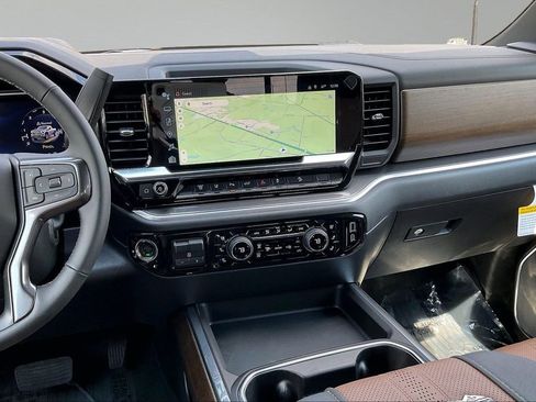 New 2026 Chevrolet Silverado 2500 High Country w/ High Country Premium Package AWD/4WD image 6