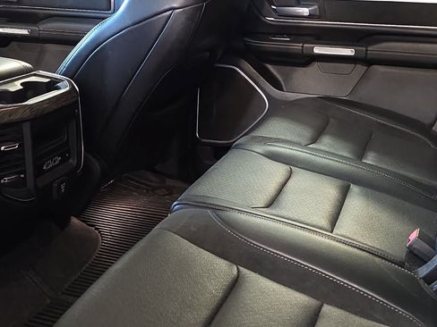 Used 2019 RAM 1500 Laramie RWD image 5
