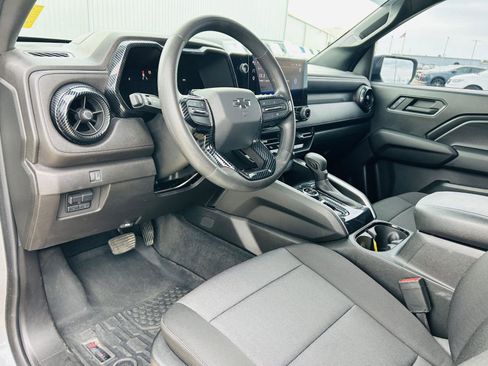 Used 2023 Chevrolet Colorado Trail Boss w/ Advanced Trailering Package AWD/4WD image 10