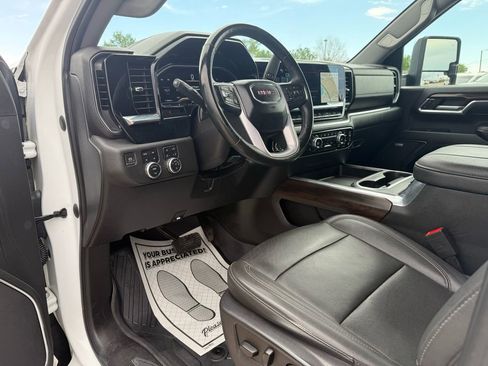 Used 2024 GMC Sierra 2500 SLT w/ SLT Convenience Package AWD/4WD image 30