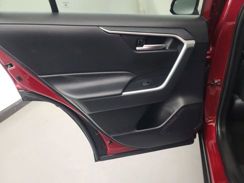 Used 2025 Toyota RAV4 XLE image 21