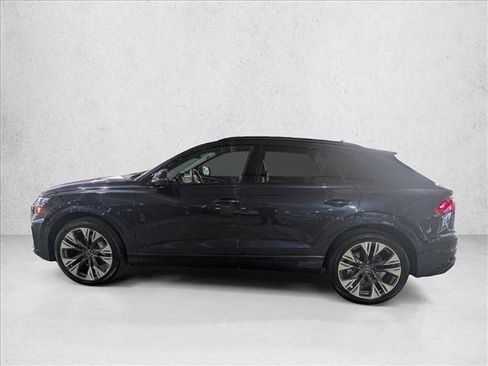 Used 2024 Audi Q8 Prestige w/ Prestige Package AWD/4WD image 9