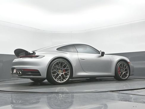 Used 2022 Porsche 911 Carrera 4S AWD/4WD image 31