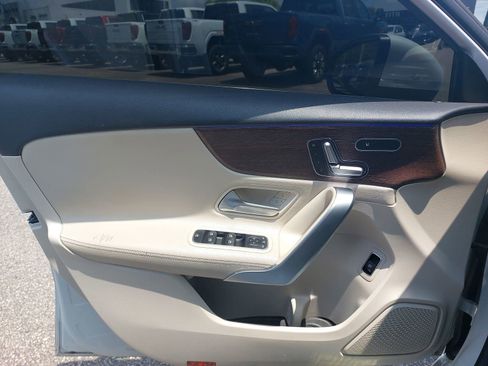 Used 2019 Mercedes-Benz A 220 image 28