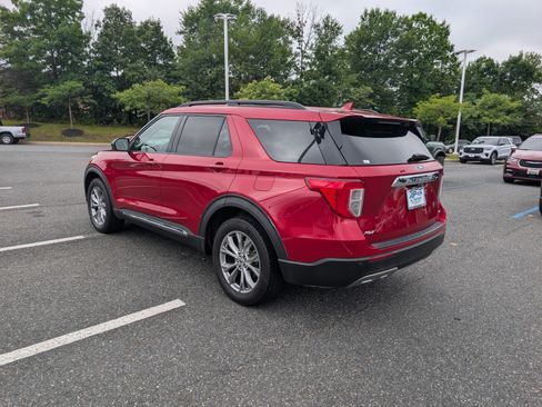 Certified 2020 Ford Explorer XLT w/ Equipment Group 202A AWD/4WD image 5
