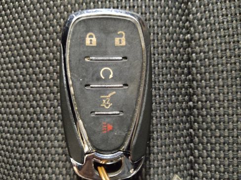 Used 2019 Chevrolet Traverse LT AWD/4WD image 32