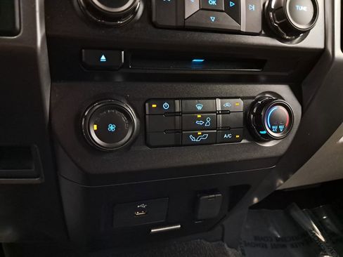 Used 2016 Ford F150 XLT image 17