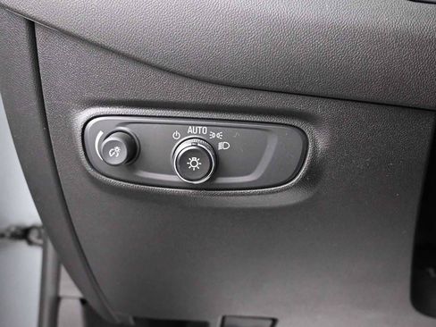 Used 2024 Chevrolet Equinox LT AWD/4WD image 10