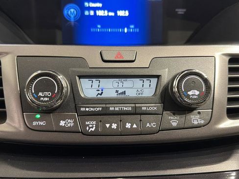 Used 2016 Honda Odyssey SE image 28