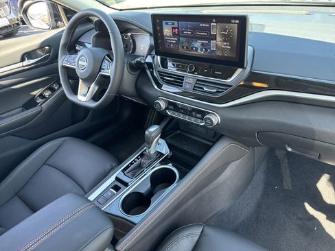 New 2025 Nissan Altima 2.5 SR w/ SR Premium Package image 21