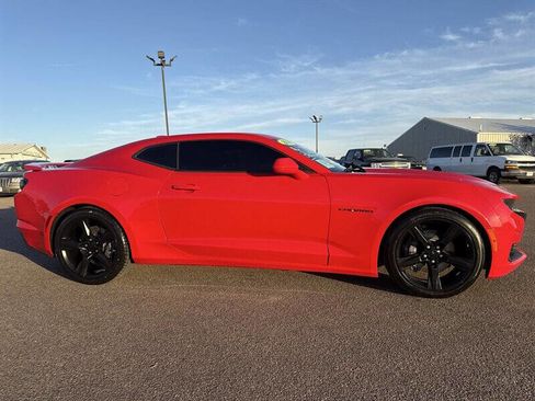 Used 2019 Chevrolet Camaro SS image 10