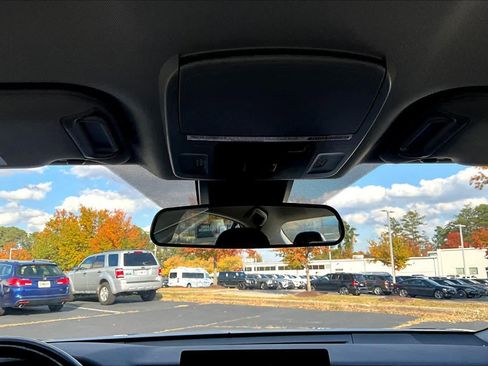 Used 2023 Toyota Camry SE image 34