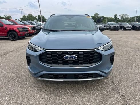Certified 2024 Ford Escape ST-Line w/ Tech Pack #1 AWD/4WD image 2