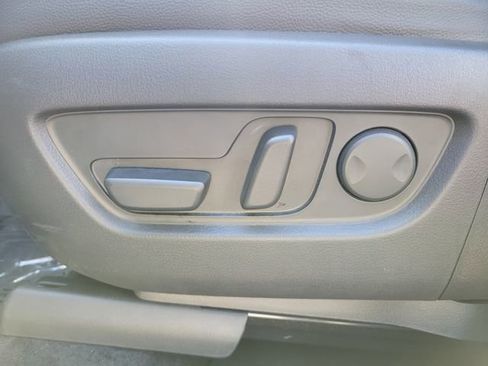 Certified 2024 MAZDA CX-90 Plug-In Hybrid w/ Preferred AWD/4WD image 17