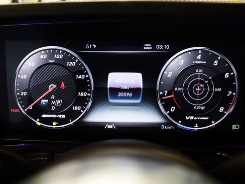 Used 2022 Mercedes-Benz G 63 AMG 4MATIC w/ G Manufaktur Interior Package image 24