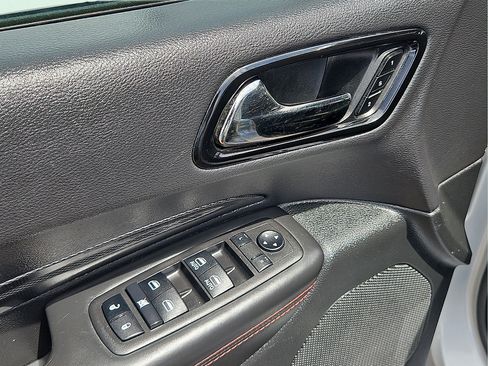 Used 2024 Dodge Durango GT RWD image 12