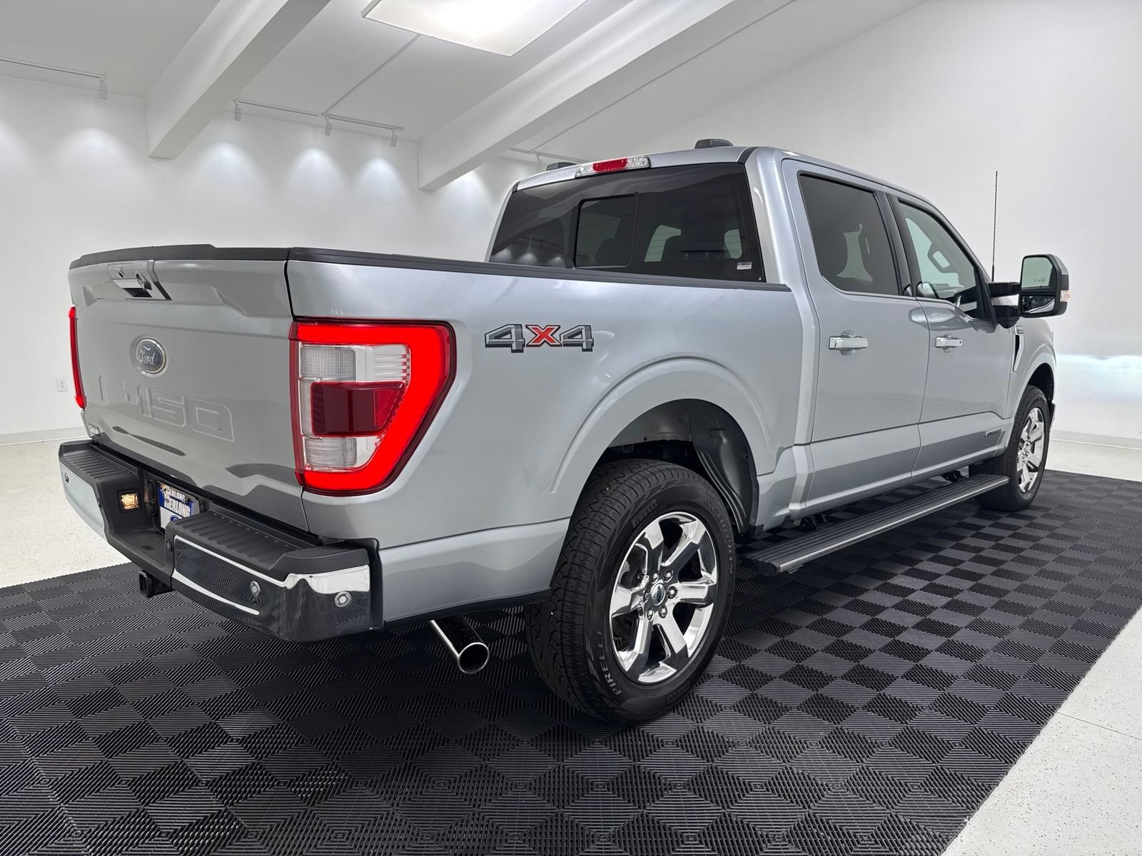Used 2023 Ford F150 Lariat w/ Equipment Group 502A High AWD/4WD image 8