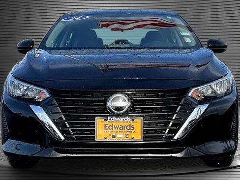 Used 2024 Nissan Sentra SV FWD image 2