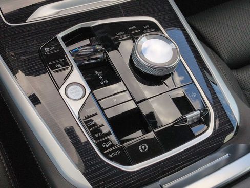 New 2026 BMW X5 xDrive40i AWD/4WD image 35