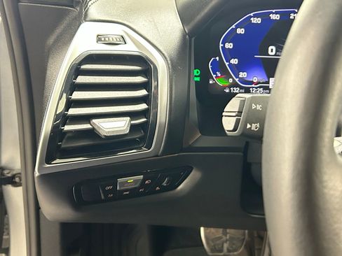 Used 2023 BMW ALPINA B8 xDrive Gran Coupe image 29