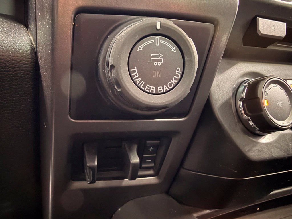 Used 2016 Ford F150 XLT w/ Equipment Group 302A Luxury AWD/4WD image 36