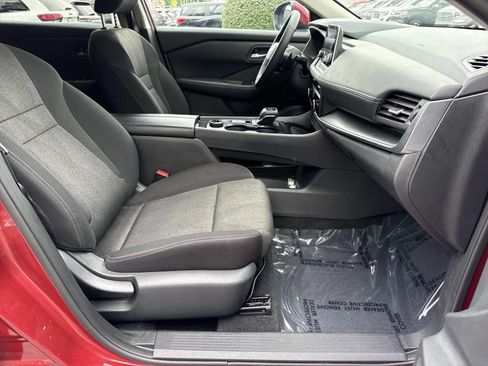 Certified 2026 Nissan Rogue SV AWD/4WD image 25