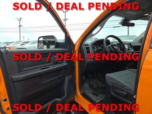 Used 2017 RAM 3500 Tradesman w/ Chrome Appearance Group image 7