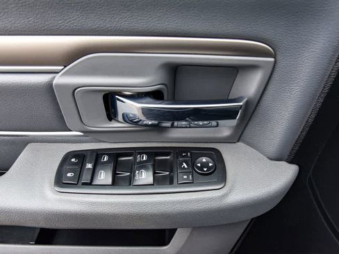 Used 2018 RAM 1500 Big Horn image 15