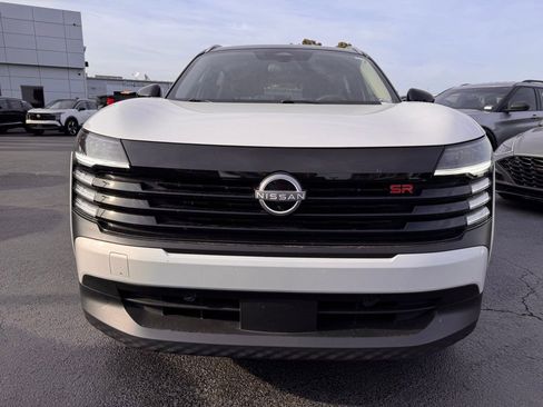 Used 2025 Nissan Kicks SR AWD/4WD image 8