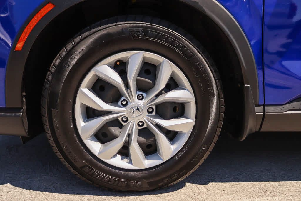 Used 2024 Honda CR-V LX image 11