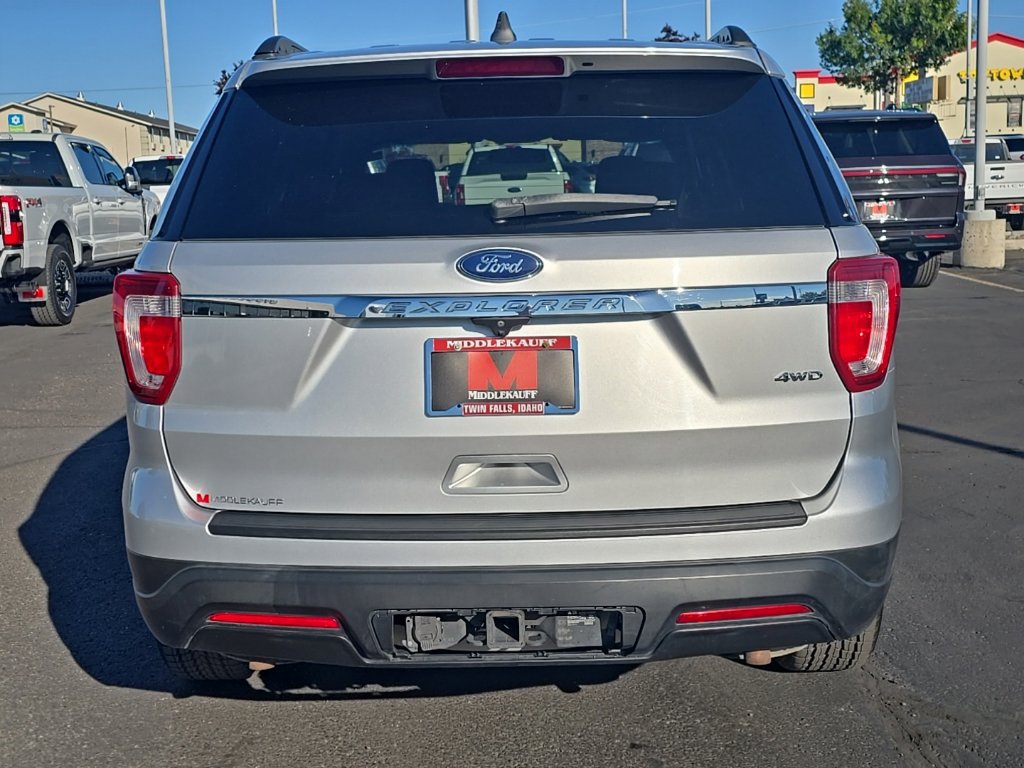 Used 2018 Ford Explorer 4WD image 4