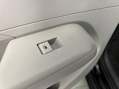 Used 2025 Hyundai Kona SEL image 16