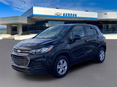 Used 2022 Chevrolet Trax LS w/ Tint and Cruise Package