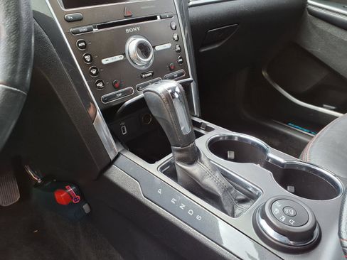 Used 2018 Ford Explorer Sport AWD/4WD image 19