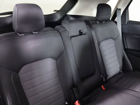 Used 2022 Ford Edge SE image 30