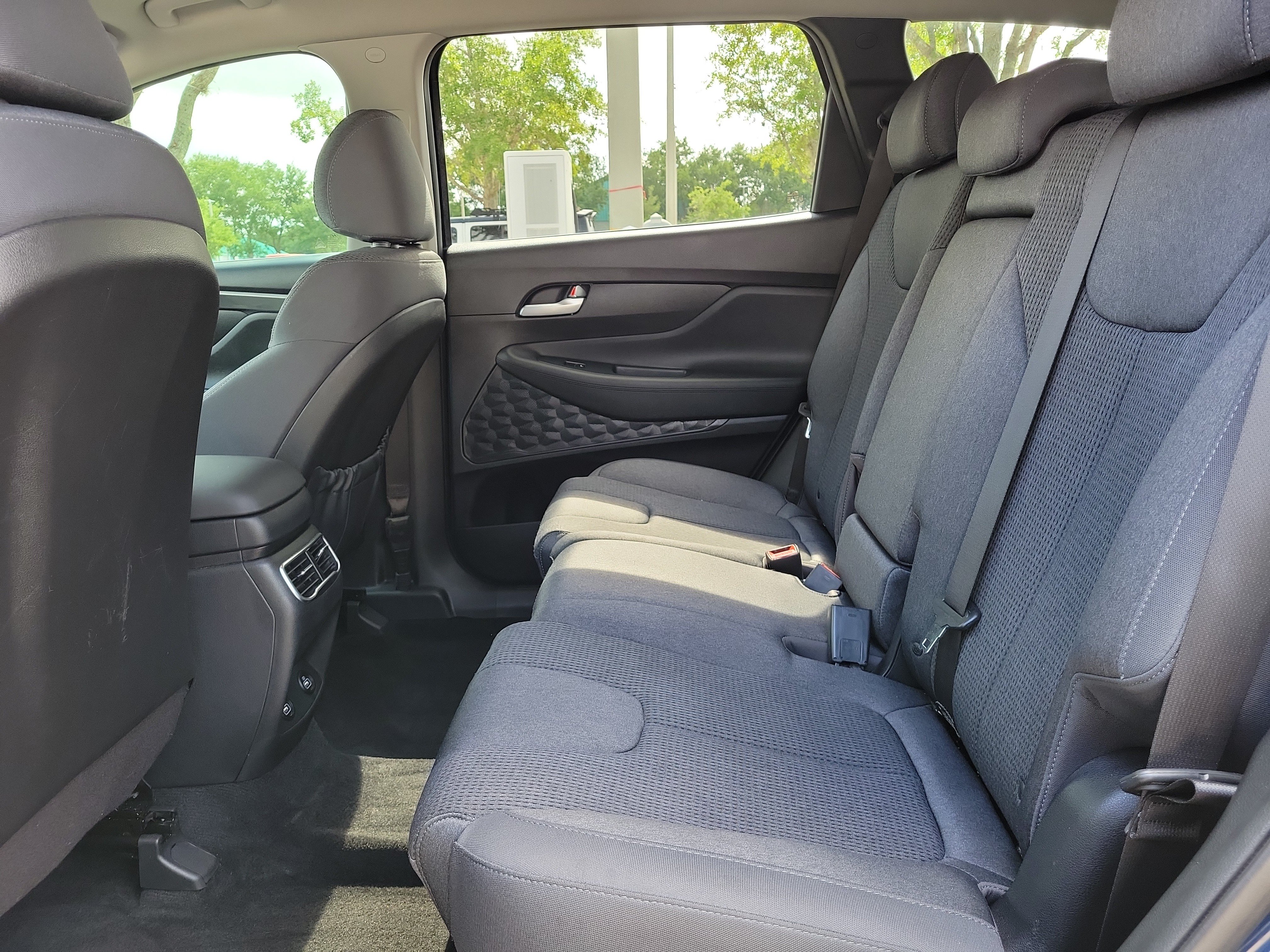 Used 2022 Hyundai Santa Fe SEL AWD/4WD image 17