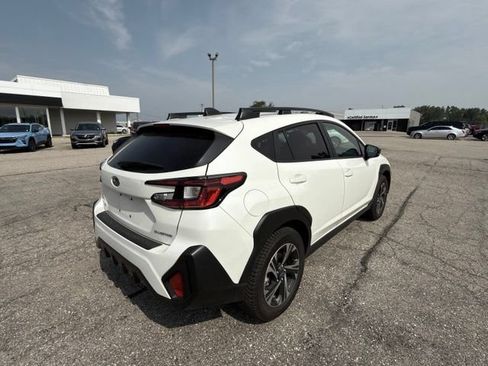 Used 2024 Subaru Crosstrek 2.0i Premium AWD/4WD image 4