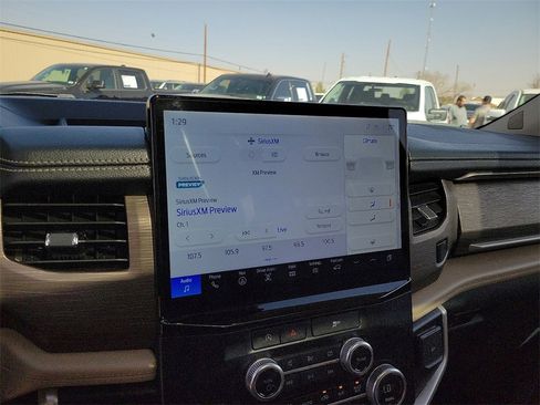 Used 2024 Ford Expedition Max Limited image 21