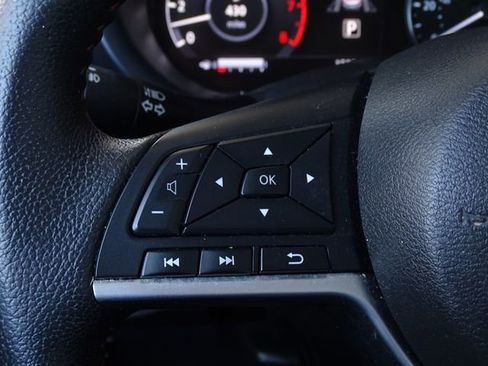 Used 2022 Nissan Kicks SR image 25