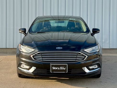 Used 2017 Ford Fusion SE w/ Fusion SE Technology Package FWD image 9
