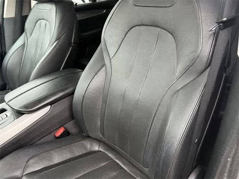 Used 2015 BMW X5 xDrive50i image 11