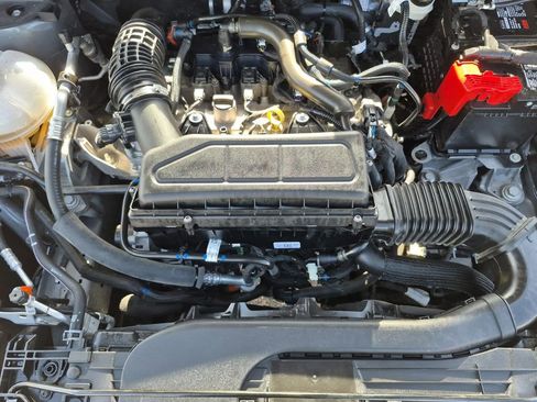 Used 2024 Ford Escape ST-Line image 18