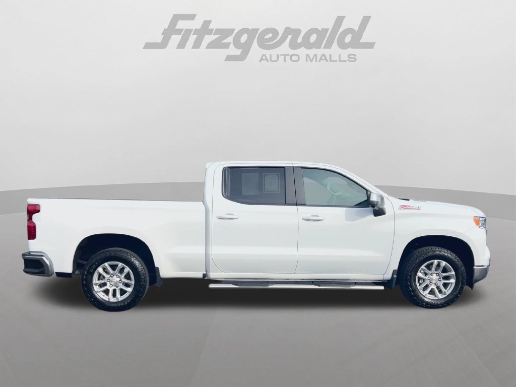 Used 2026 Chevrolet Silverado 1500 LT AWD/4WD image 9