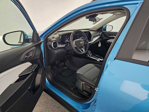 New 2026 Chevrolet Trax LT w/ Driver Confidence Package image 19