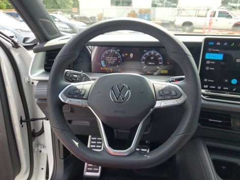 New 2026 Volkswagen Tiguan SE R-Line AWD/4WD image 26