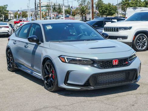 Used 2023 Honda Civic Type R image 3